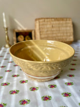 Load image into Gallery viewer, Butter Yellow Batter Bowl - Freckles &amp; Feelings
